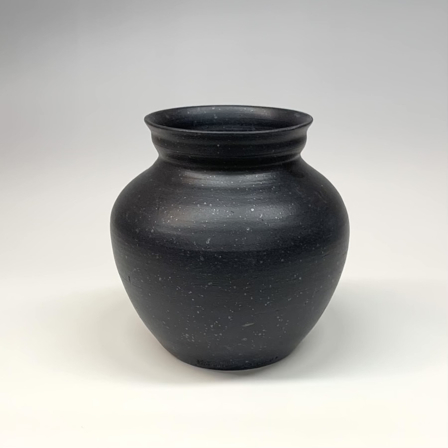 vase 'zwart mat'